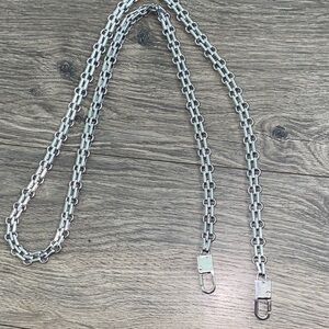 Silver Chain Link